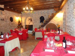 Tavernetta con finestre oscurate per evento CNB